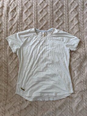 Tracksmith Twilight Tee - Size XL - Beige / Cream